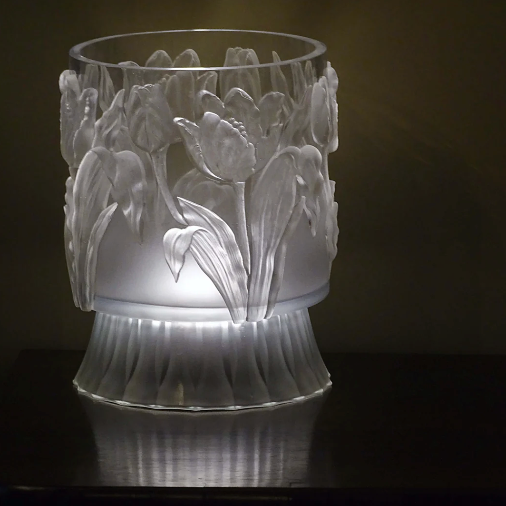 IOD Tulips Decor Mould - Iron Orchid Designs Spring 2026 Collection