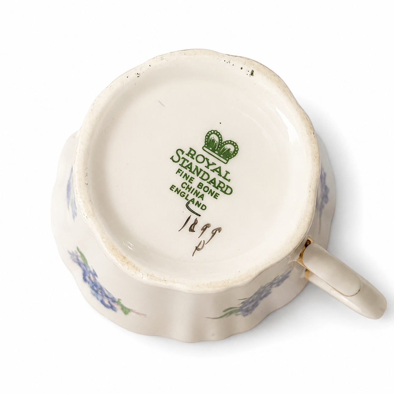 Vintage Royal Standard Bone China Tea Cup & Saucer Set - England