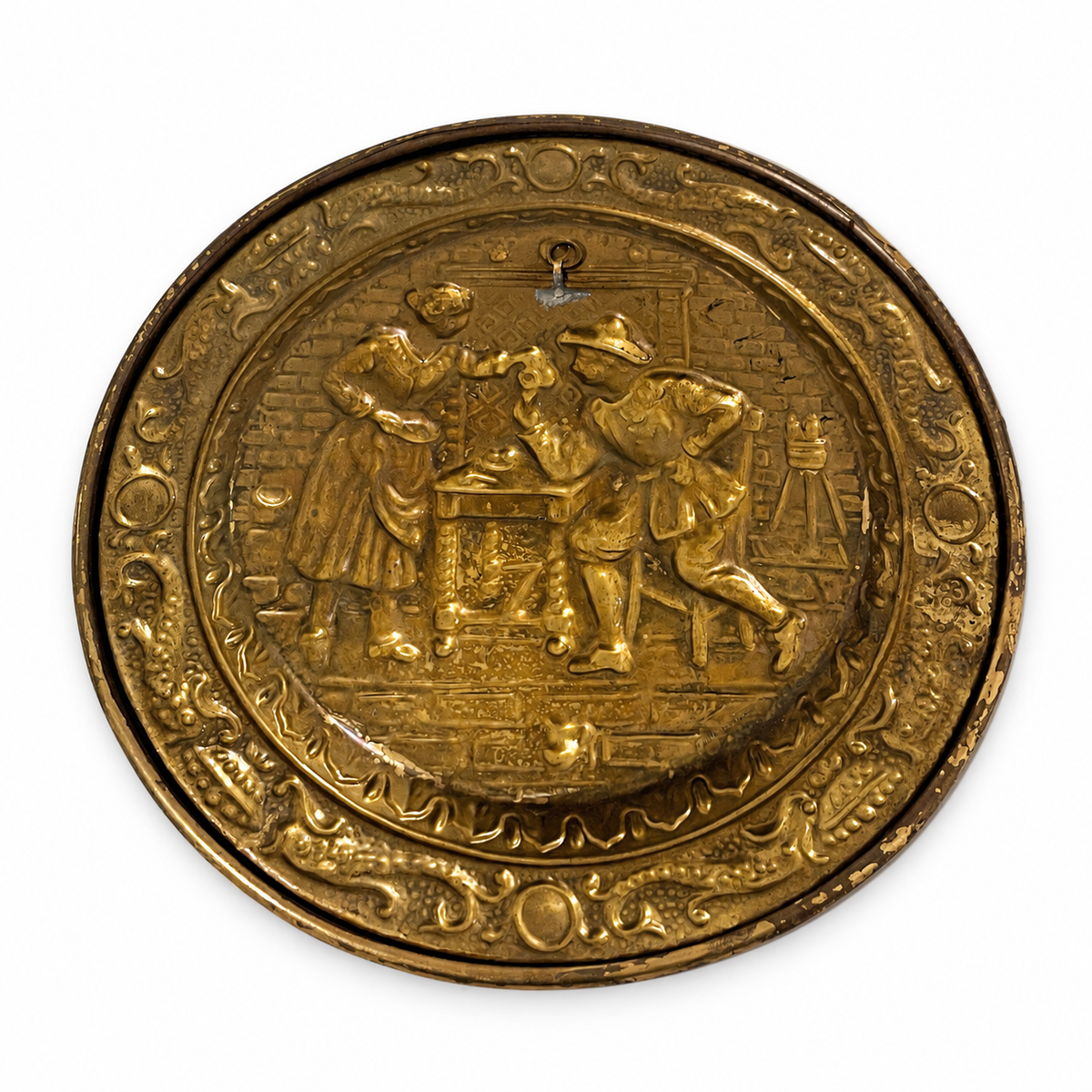 Vintage English Brass-Tone Tavern Scene Wall Plaque – 9.5 Inch