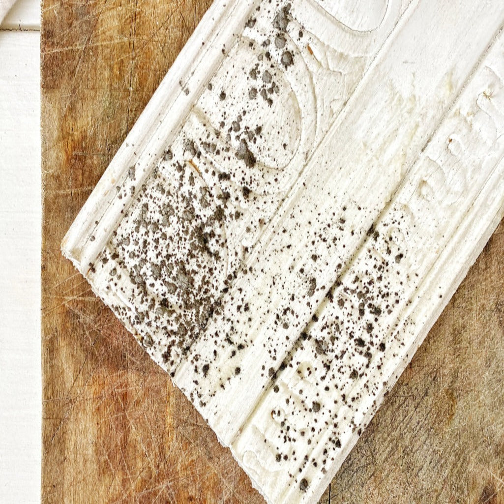 Grit Aging Dust by Sweet Pickins