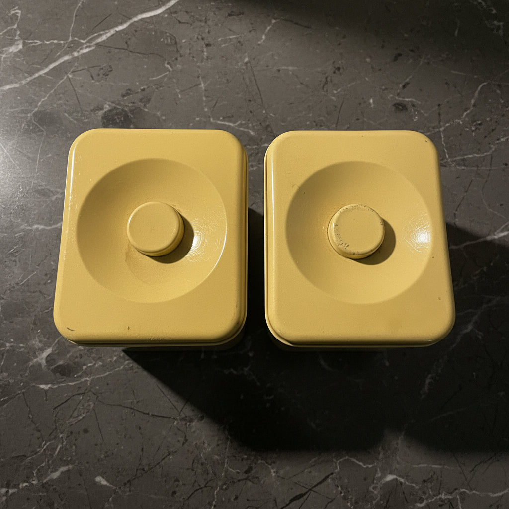 Vintage Harvell Kilgore Flour and Sugar Canisters - Made in USA c1950s