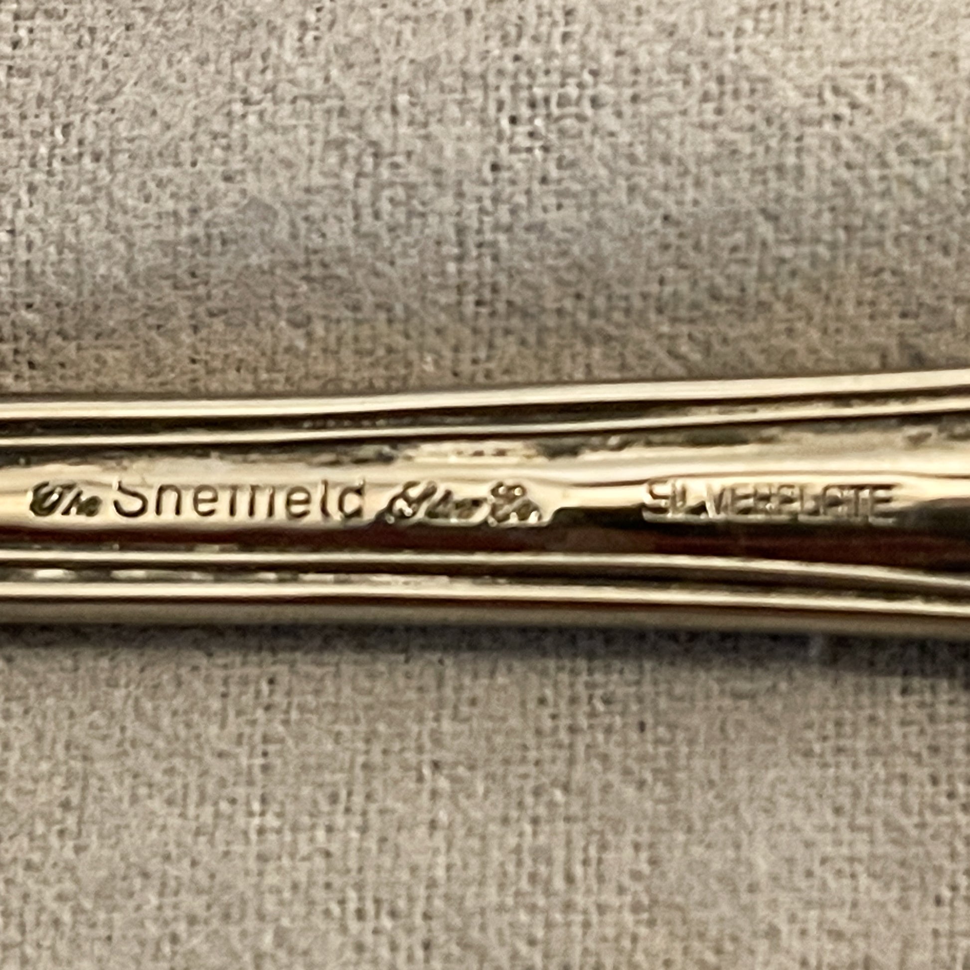 The Sheffield Silver Co Silverplate Cake Server